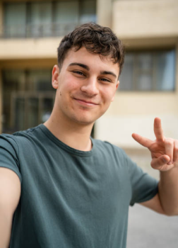 Daniel M
